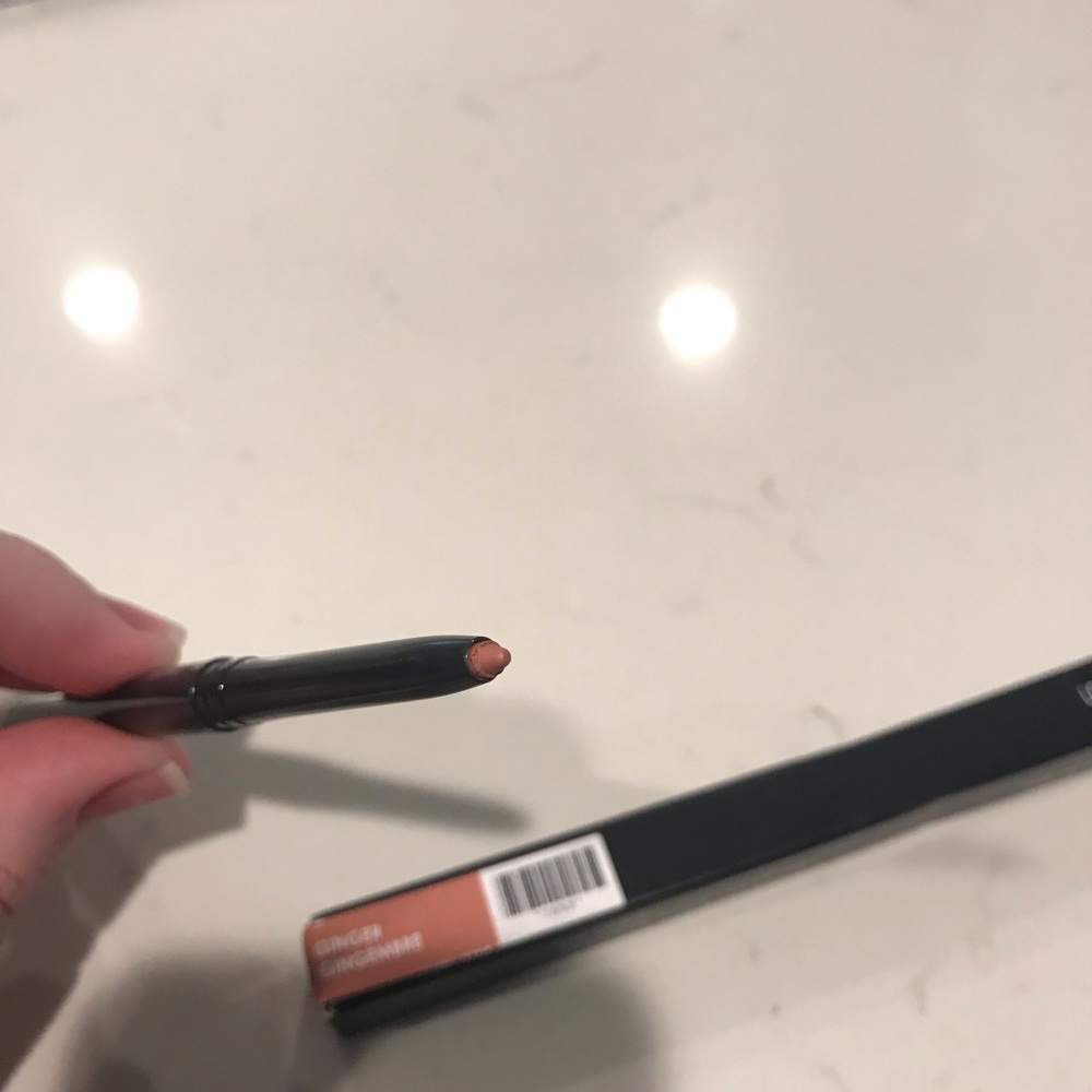 Arbonne lip liner
